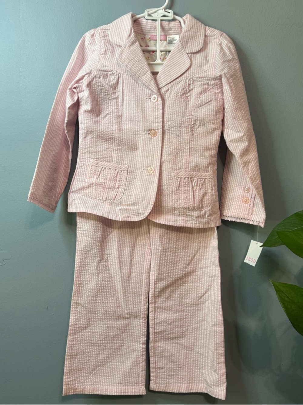 IZOD Girls Size 5 Pink Seersucker Suit Set Jacket & Wide Leg Pants. NWT